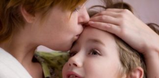 Beijo de mãe cura SIM, confirmam cientistas