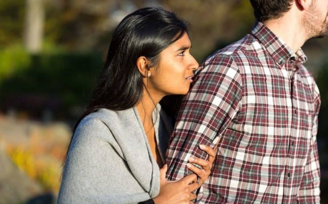 “Penso em largá-lo, mas não consigo porque o amo muito”