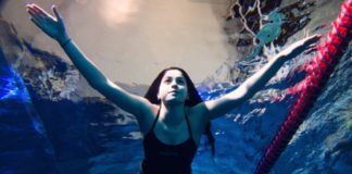 Yusra Mardini, a refugiada que fugiu da Síria nadando. E agora vai nadar na Rio 2016