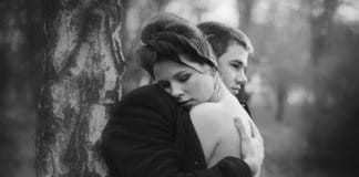 COMO HOMENS E MULHERES VIVEM A DEPRESSÃO DE FORMAS DIFERENTES