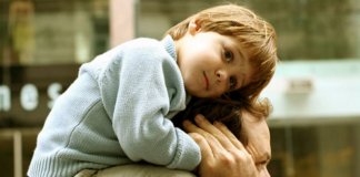 Pais: seus filhos precisam mais do seu amor do que do seu dinheiro
