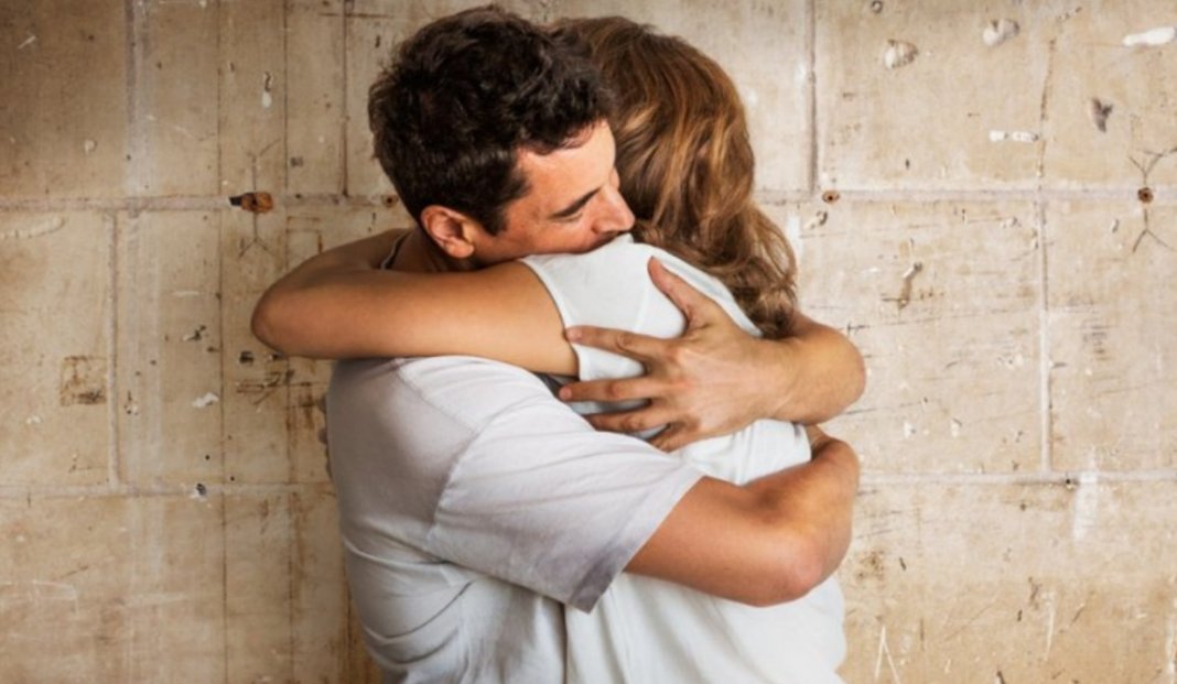 Você sabia que cada maneira de abraçar tem um significado?