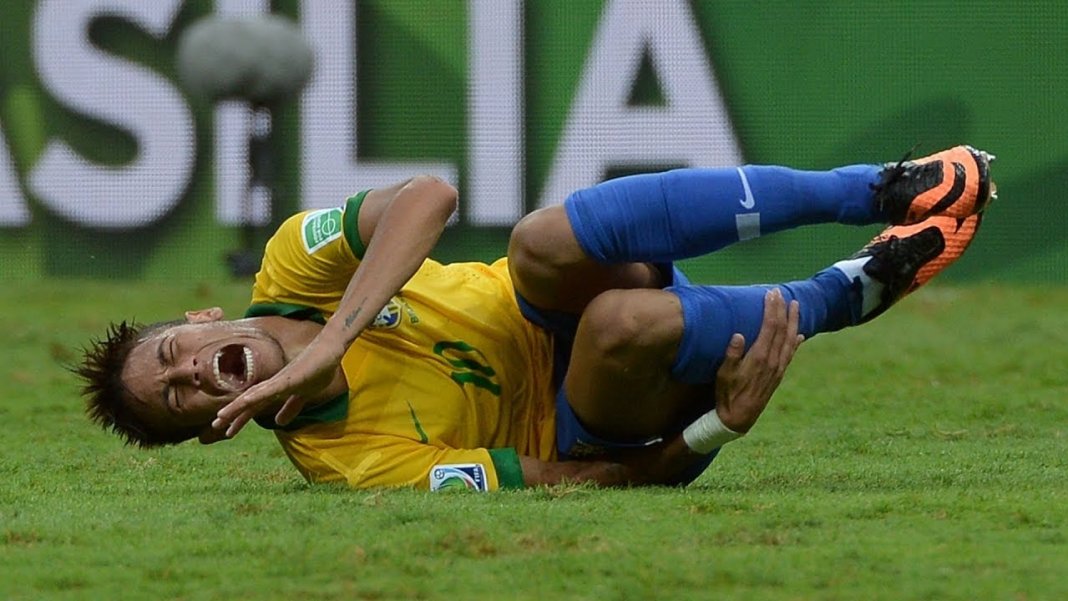 Psicólogo faz relato sobre fama de cai-cai e o comportamento de Neymar