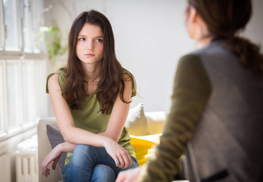O cérebro dos adolescentes se desconecta quando as mães os repreendem ou criticam