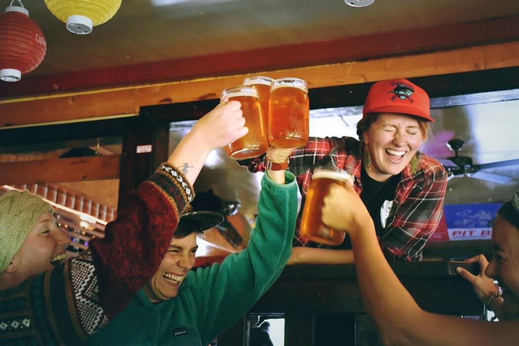 Beber cerveja é mais eficaz contra rugas do que cremes: Saiba porquê!