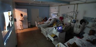 Cinema no hospital melhora a vida de pacientes com câncer