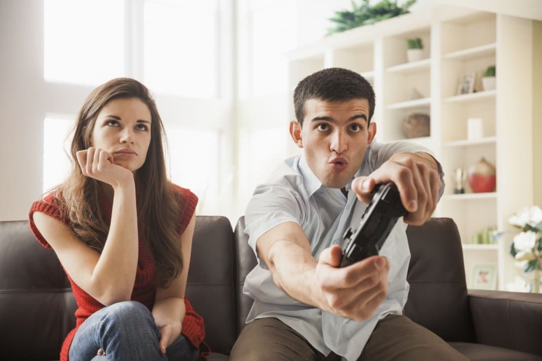 Muitos homens não procuram uma mulher em suas vidas, mas a substituição de uma mãe