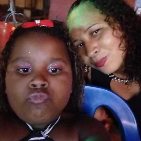 fasdapsicanalise.com.br - Menina pede para distribuir quentinhas a moradores de rua no seu anivers&aacute;rio de 8 anos