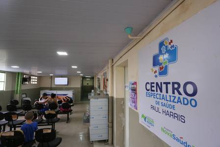 Médico reforma posto de saúde com recursos próprios para amenizar sofrimento de pacientes em Nova Iguaçu (RJ) fasdapsicanalise.com.br - Médico reforma posto de saúde com recursos próprios para amenizar sofrimento de pacientes em Nova Iguaçu (RJ)