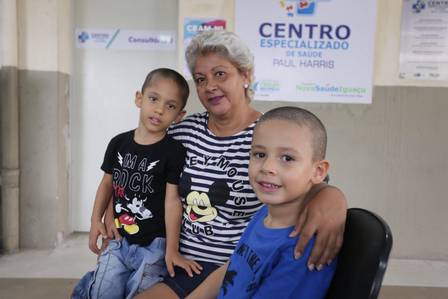 Médico reforma posto de saúde com recursos próprios para amenizar sofrimento de pacientes em Nova Iguaçu (RJ) fasdapsicanalise.com.br - Médico reforma posto de saúde com recursos próprios para amenizar sofrimento de pacientes em Nova Iguaçu (RJ)