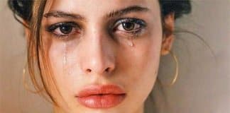 Existe algum fator físico que explique porque as mulheres choram mais que os homens?