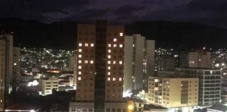 Hotel em Poços de Caldas usa luzes dos quartos para mandar mensagem de fé