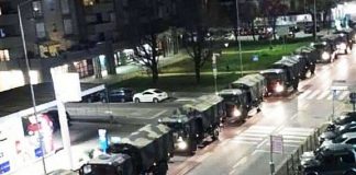 Itália chora com fila de caminhões militares para remover caixões de vítimas do coronavírus