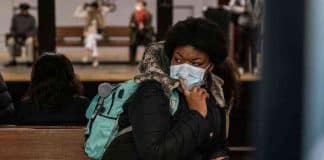 Mais que os riscos inerentes ao coronavírus, a epidemia do pânico é um perigo para a população