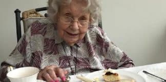 Idosa de 99 anos está curada! Ela é uma sobrevivente!