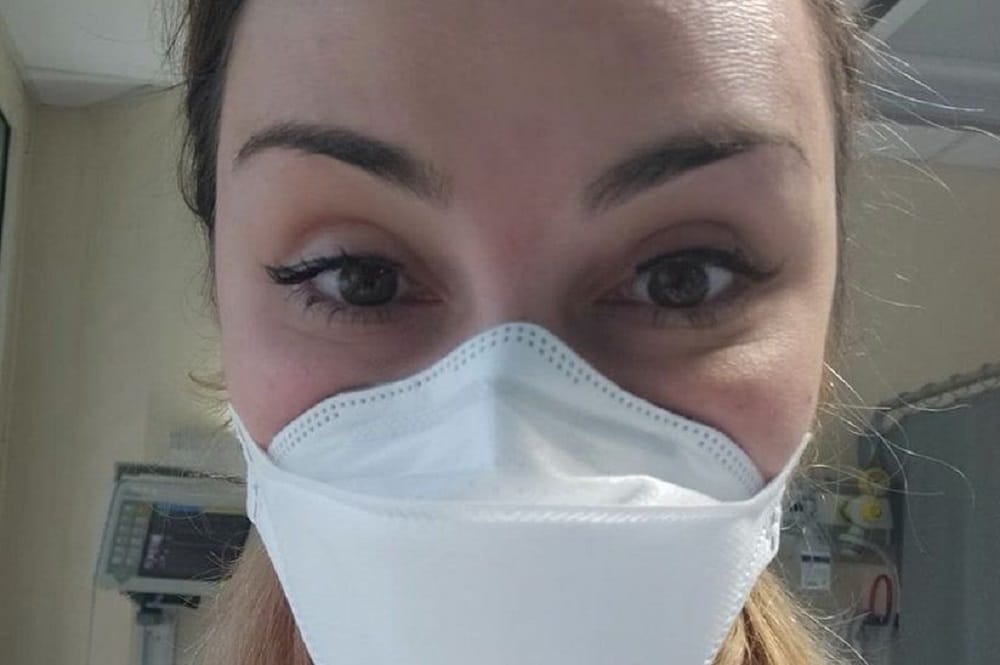 Há pessoas que abraçam com os olhos