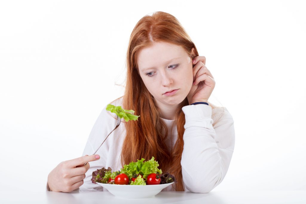 Transtorno impede mulher de experimentar frutas e saladas: “não é frescura”