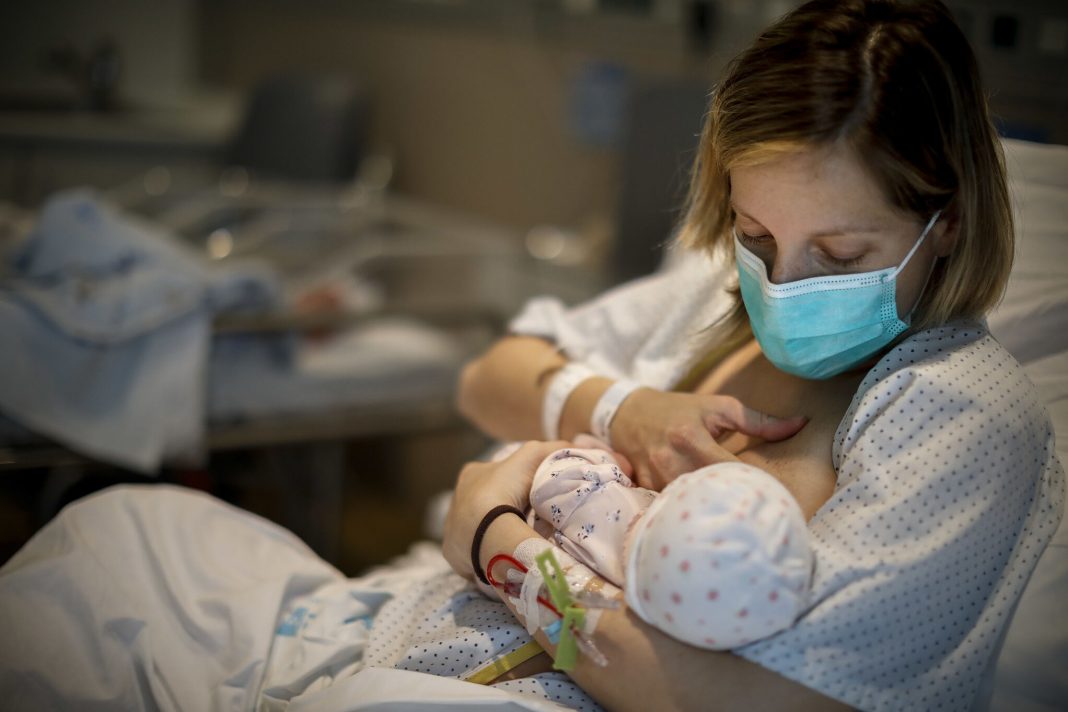 A saúde mental de quem tem um bebê durante a pandemia