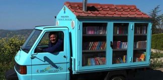 Professor aposentado cria “biblioteca móvel” para levar conhecimento a jovens e adolescentes