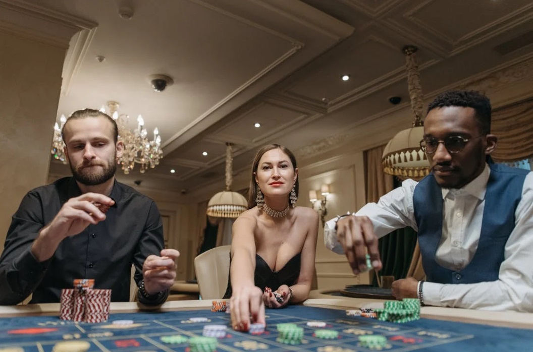 Os 9 prós e contras de jogar jogos de pôquer para viver