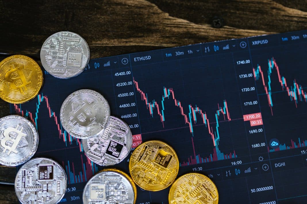 pexels-photo-8370752 Criptomoedas e NFTs: Revolução no Mundo dos Jogos